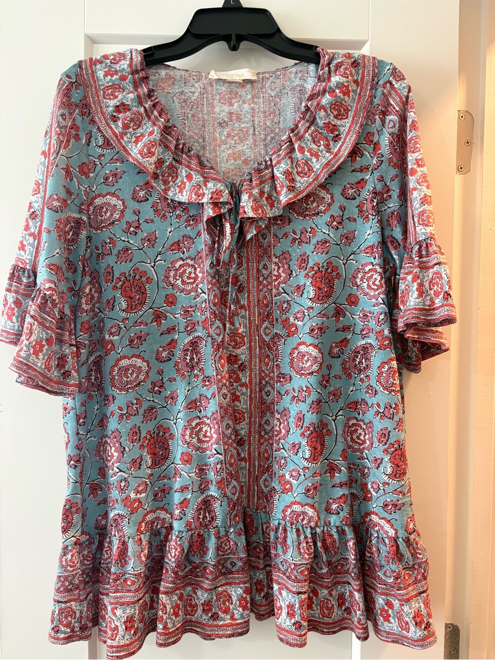 Suzanne Betro Women's Blue Floral Ruffle Tie-Neck Top